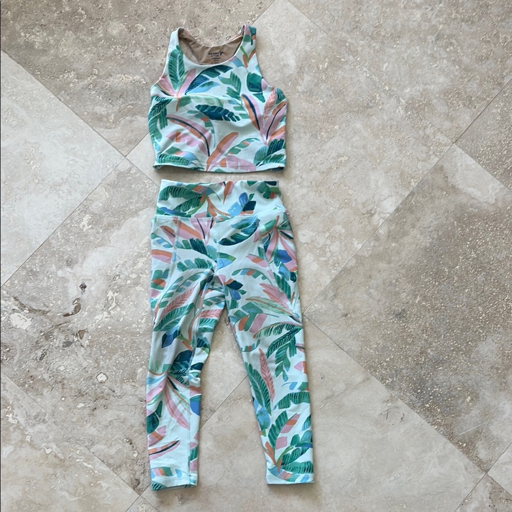 Old navy Tropical Leaf Print Activewear Set size 6-7